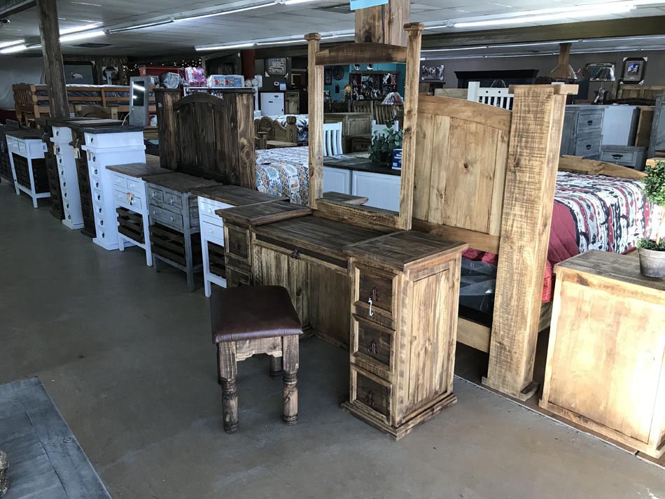 Seven-drawer rustic vanity with optional stool, available in Lubbock from Rustic Furniture Warehouse.